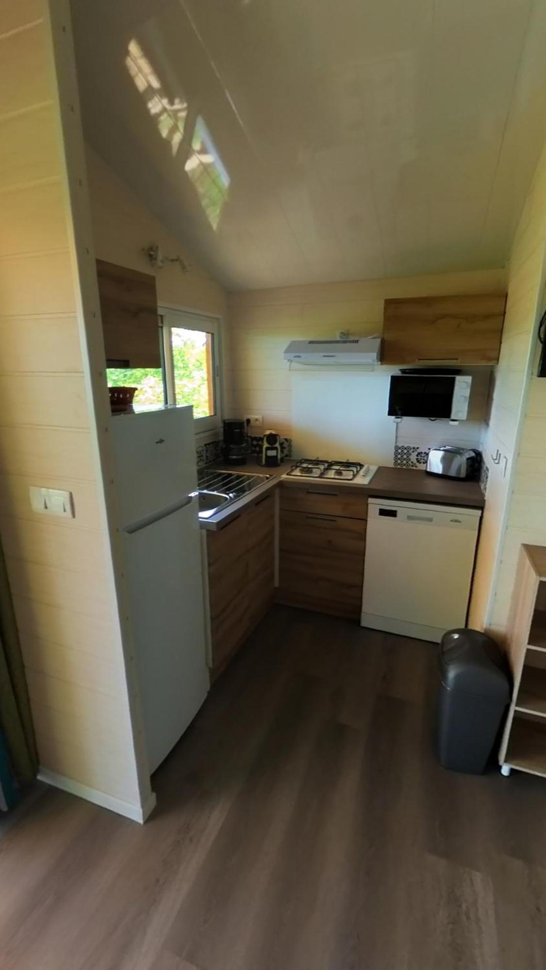 Camping Les Terrasses De Dordogne Rouffignac Saint-Cernin Cameră foto
